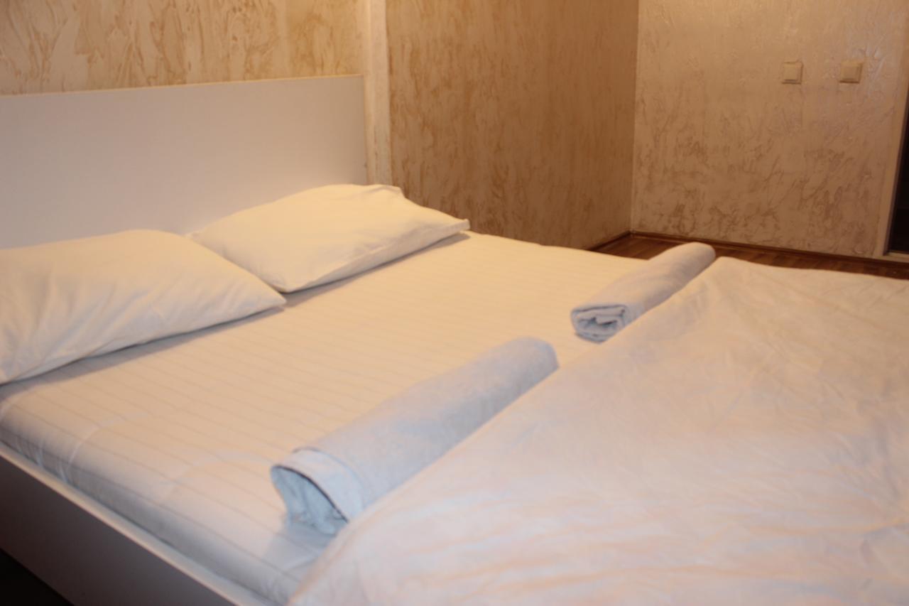 Hotel Belfast บาทูมิ ภายนอก รูปภาพ
