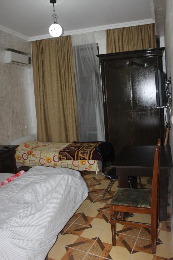 Hotel Belfast บาทูมิ ภายนอก รูปภาพ